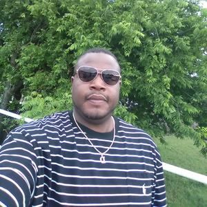 Meet your Posher, Derrick